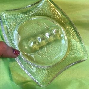 Vintage‎ Holiday Inn clear glass Ashtray ash tray